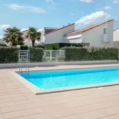 Apartment Les Jardins de l'Océan-42 by Interhome