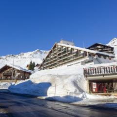 Apartment Les Cimes by Interhome