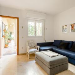 Cozy&quiet Apt in SanVicente st Andalusian patio