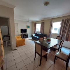 Lindo apartamento 50 metros da praia do morro, três quartos e duas vagas de garagem