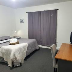 Private Room Near to Downtown Churchill Downs UofL Airport &Kentucky Expo Center