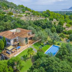 Villa Hidden Retreat / Denga