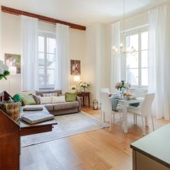 Casa Ugolino, State of the Art Central 2 Bedrooms Apartment in Lucca
