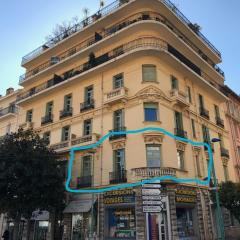 Menton vue jardins Biovès spacieux 2 pièces 52m2 en hypercentre