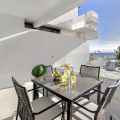 Beachfront apartment in Alcudia beach CB 3