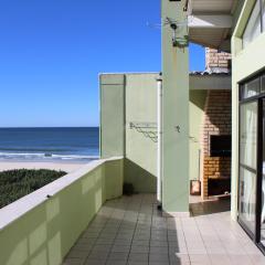 Apartamento Cobertura Vista Mar e Pé na Areia