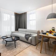 HOUSEHOST Apartment: Miodowa 42/30 Street