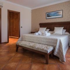 Caserío de Aljibillos 5 hab 8 camas 4 baños