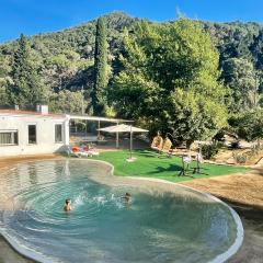 CASA RURAL EL JARDI con Piscina, Jardin y Barbacoa