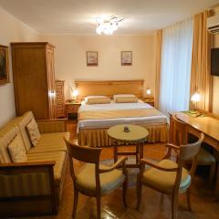 Helios 350m from the beach