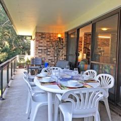Bay Parklands, 62 2 Gowrie Avenue - Wifi, Pool, Tennis, Water Views & Aircon