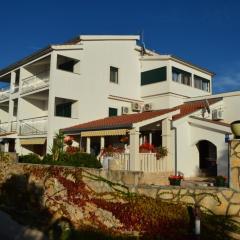 Apartment in Vinišce with Balcony, Air condition, WIFI, Washing machine (4753-4)