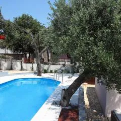 Holiday Home Vinka by Interhome