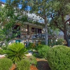 Holiday Home Ruža by Interhome