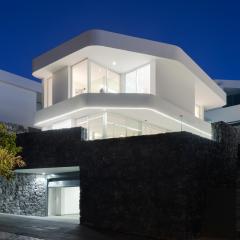Villa Superior 1 - Casangular by Upper