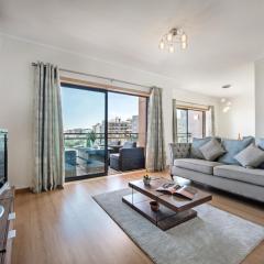 Sunset Home Olhão- Modern 3 bed Luxury Apartment with rooftop pool