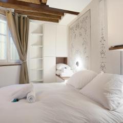 Apartment Le Marais by Studio prestige