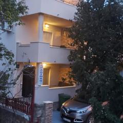 Apartments Mil - 30 m from beach