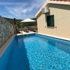 Villa Aranea mit Privatem Pool !!!