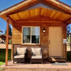 Mountain Ridge Cabins & Lodging Between Bryce and Zion National Park
