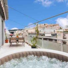 Lovely APT w/heated Jacuzzi &full Acropolis view