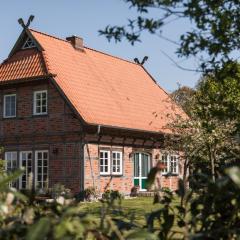 Fachwerk-Ferienhaus, Ruhe auf dem Land, Haustiere willkommen, Leihfahrräder, 24-7 check in