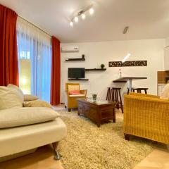 Downtown Vibe-Király I apts w private balcony