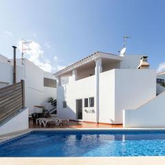 Holiday Home Sascha by Interhome