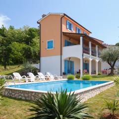 Relax in nature villa Mugeba Club
