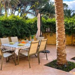 Apartamento con gran patio a 1 min de la playa