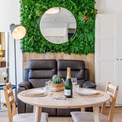 Aurora Lov'Room Proche de Saint Charles