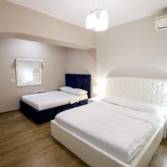 Elior Apartment