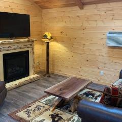 Briarwood Cabin by Amish Country Lodging