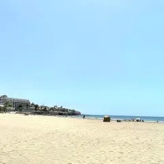 Apartamento vacacional sur de Gran Canaria, segunda linea de playa con wifi