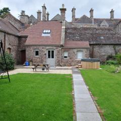 Cecile's Cottage at Cefn Tilla Court, Usk