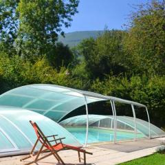 Maison d'une chambre avec piscine partagee jardin clos et wifi a Gembrie