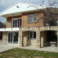 Chalet con piscina y BBQ para 10 personas