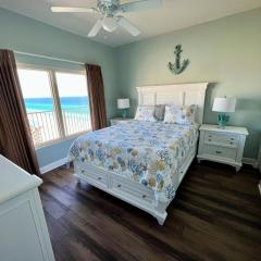 Shores of Panama Resort, Direct Beachfront, 1 BR plus Bunks! by Dolce Vita Getaways PCB