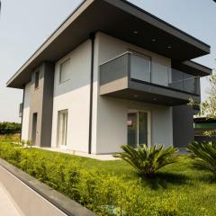 Marali Lake Apartments di ENRICA BIANCHERA