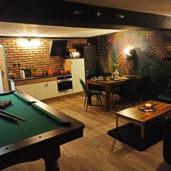 Apartamencik za lasem