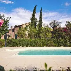 Country House in Monterado with Pool