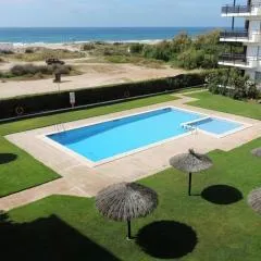 AT017 Primera línea de la playa, piscina, vistas mar