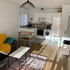 App 40m2 parking à 12mn à pied du centre-ville de Rueil