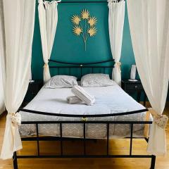 Au pied de la Cathédrale