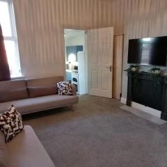 6 beds sleeps 6 only 2 miles from Newcastle centre
