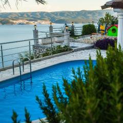 Cozy Home In Lokva Rogoznica With Outdoor Swimming Pool