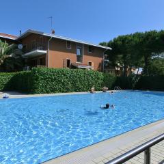 Fantastic villa on two floors with garden and swimming pool