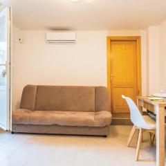 Nice Apartment In Blace With 1 Bedrooms And Wifi