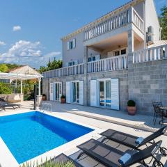 Stunning Home In Sipanska Luka With 6 Bedrooms, Wifi And Outdoor Swimming Pool