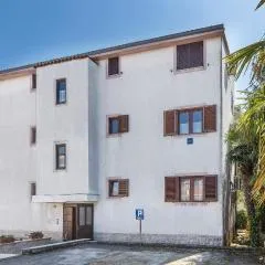 Awesome Apartment In Funtana With Wifi